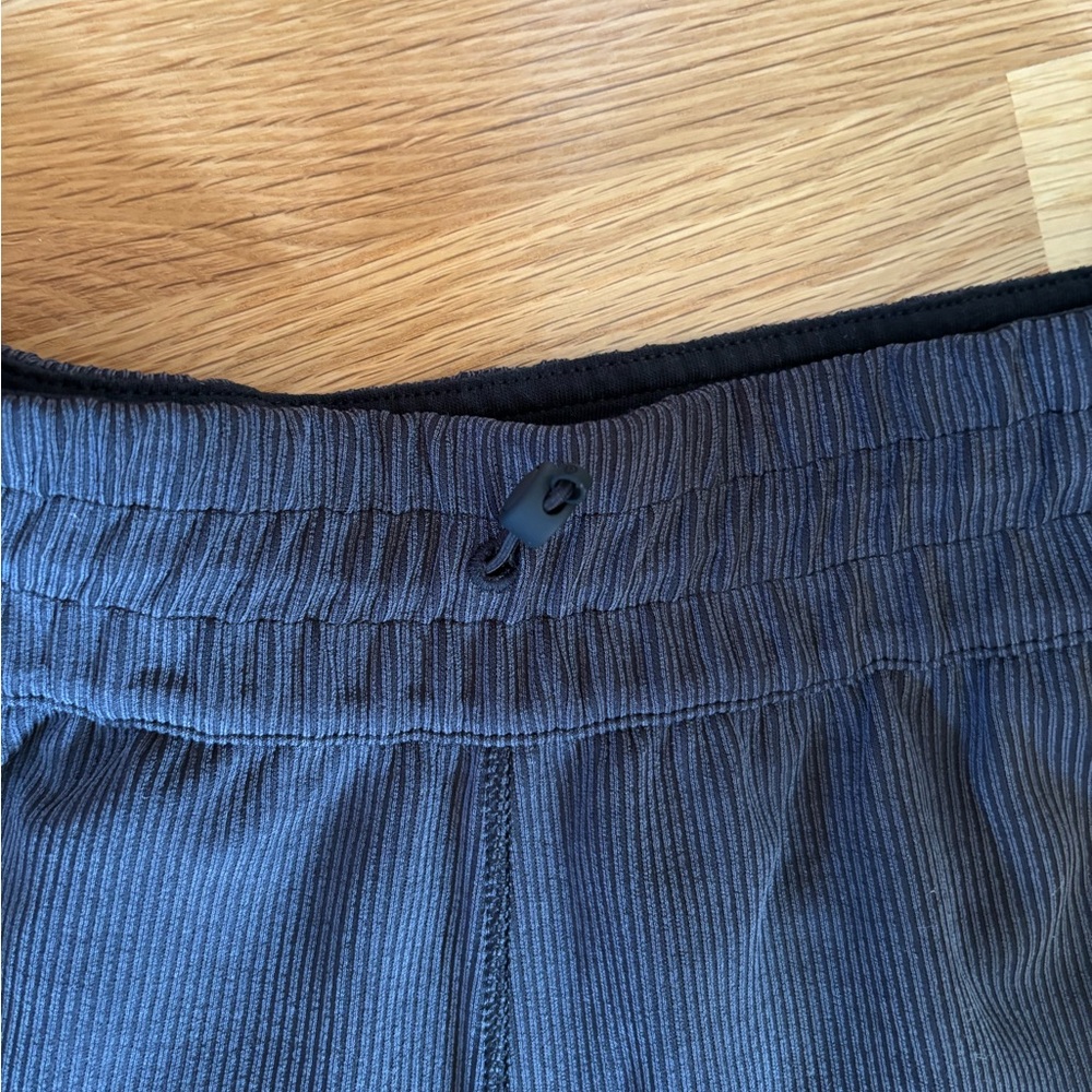 lululemon athletica Black Wide-Leg Pants - Picture 4 of 6